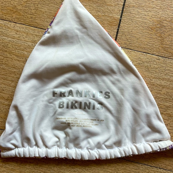 Frankie’s Mariposa Triangle Bikini Top - Picture 4 of 5